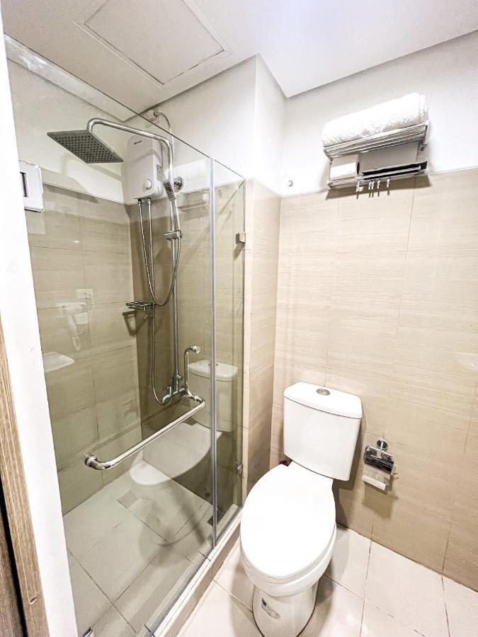 Sabina'S One Bedroom Condo At Shore Tower C Manila Luaran gambar
