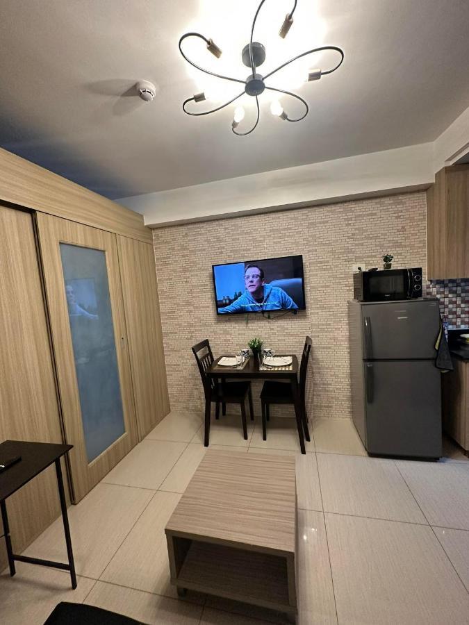 Sabina'S One Bedroom Condo At Shore Tower C Manila Luaran gambar